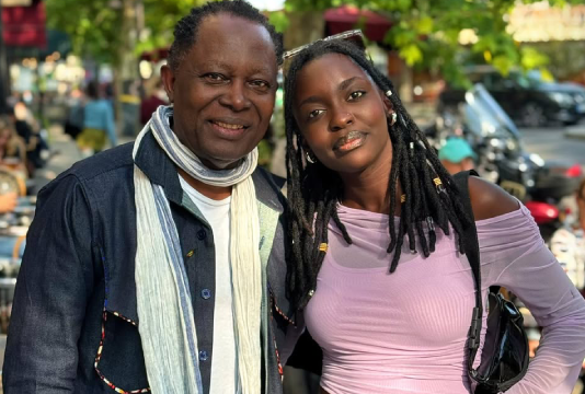 Nouveau projet Lokua Kanza et sa fille Mwassi Moyindo